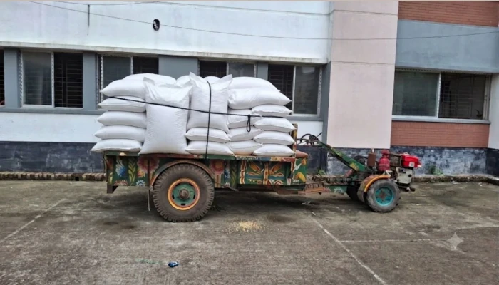 দেওয়ানগঞ্জে ৫ মেট্রিকটন অবৈধ সার জব্দ