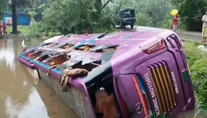 মহাসড়কে স্লিপার বাস চালানো যাবে না : হাইকোর্ট