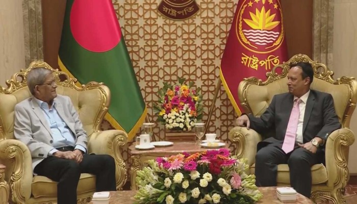 রাষ্ট্রপতির সঙ্গে অ্যাটর্নি জেনারেলের সৌজন্য সাক্ষাৎ