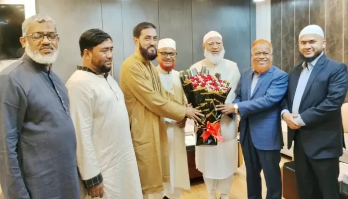 তুরস্ক সফর শেষে দেশে ফিরেছেন ডা. শফিকুর রহমান