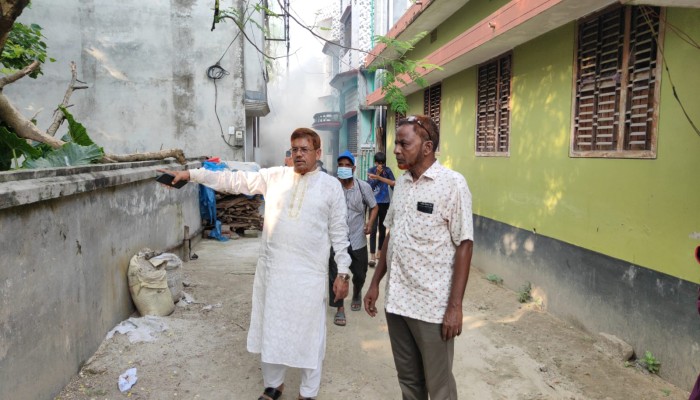 চাঁপাইনবাবগঞ্জে ৭নং ওয়ার্ডে  ডেঙ্গু প্রতিরোধে বিশেষ অভিযান