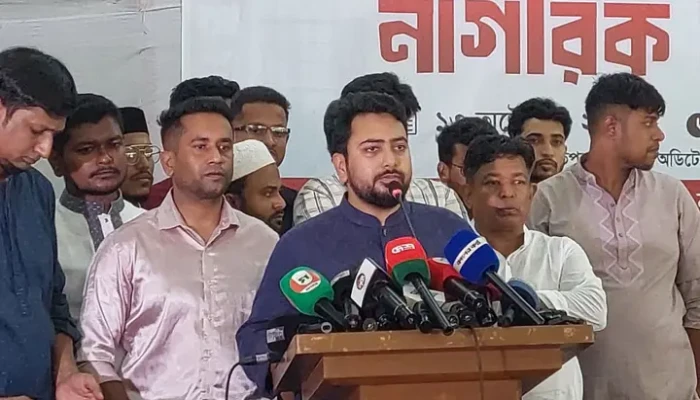 চাঁদাবাজ আর স্বৈরাচার একাকার হয়ে গেছে: নাহিদ ইসলাম
