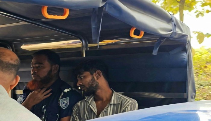 ঠাকুরগাঁওয়ে তরুণীকে ধর্ষণের অভিযোগ, অটোচালক আটক