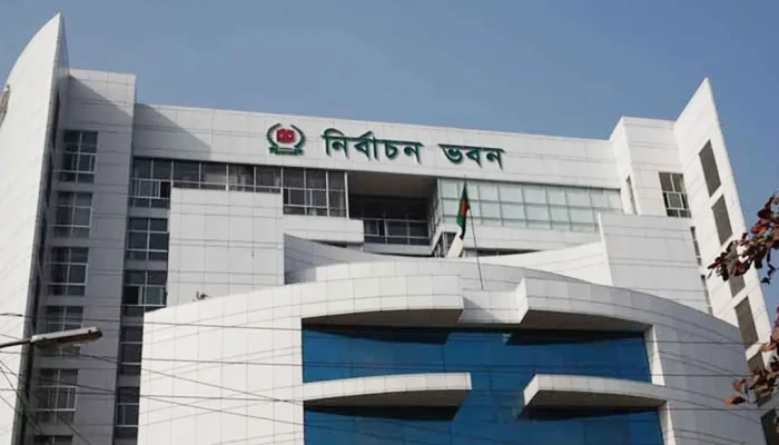 বহিরাগতদের অবিলম্বে ঠাকুরগাঁও ছাড়ার নির্দেশ ইসির